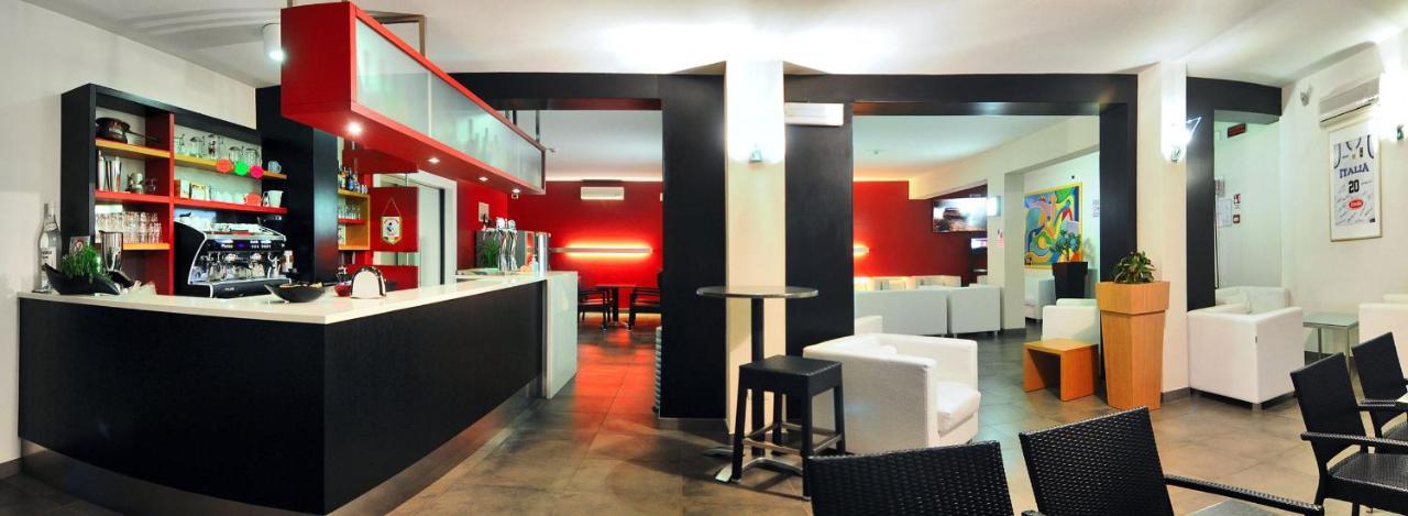 Hotel Nederland Caorle Exteriör bild